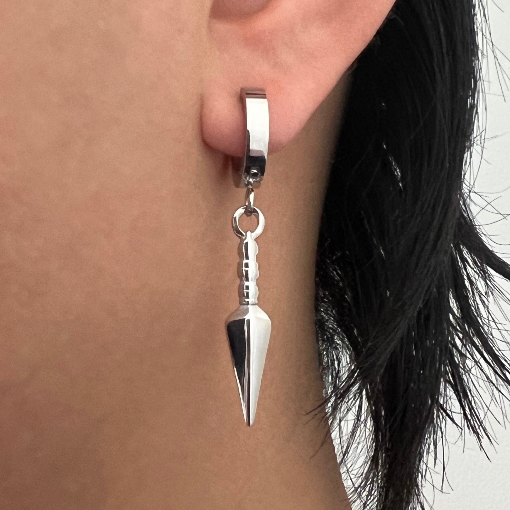 KUNAI PENDANT EARRING